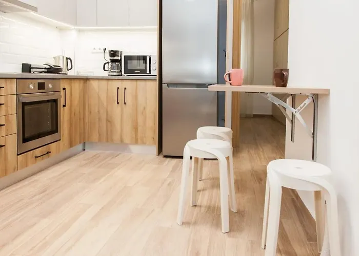 Beautiful New Apartment In Petralona