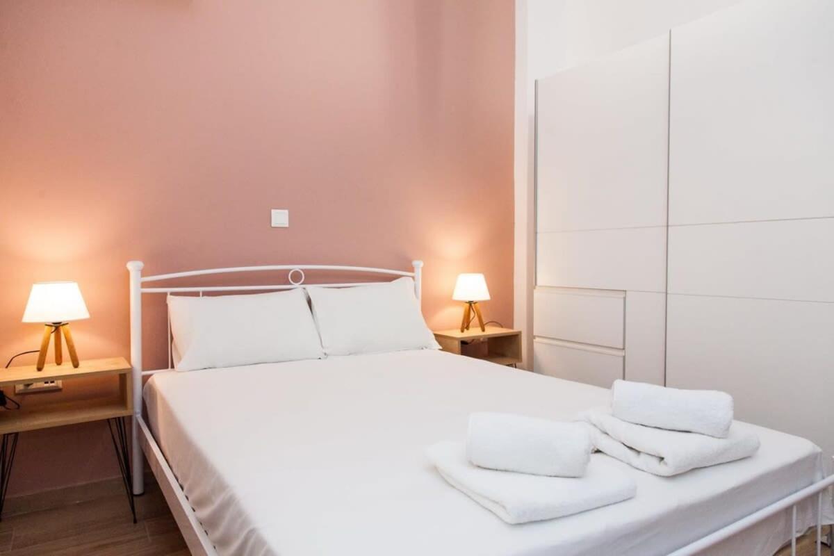 Apartment Beautiful New In Petralona
